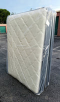 22. Mattress / Box Spring Set 